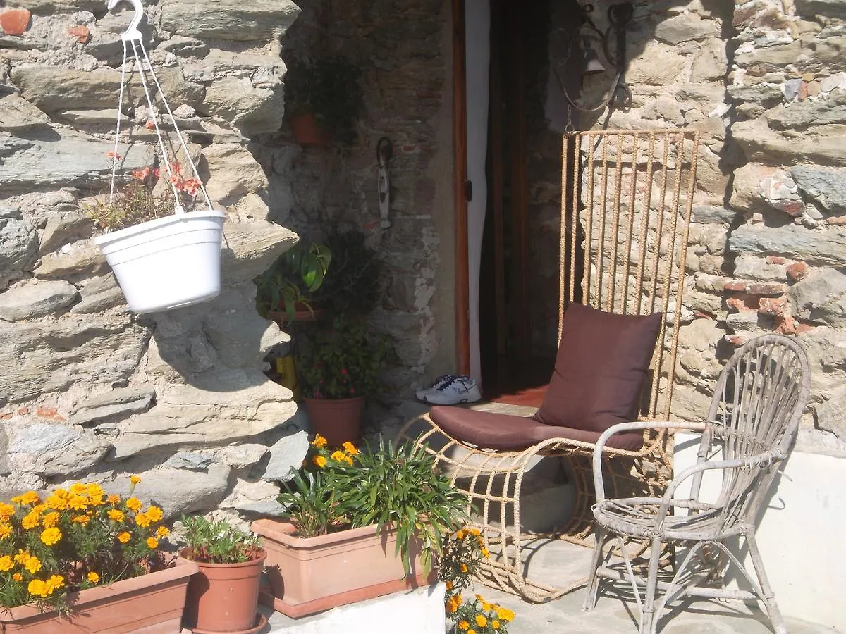 ;Chaletsemi Di Crescita 295S Hotel Calice Ligure Italy